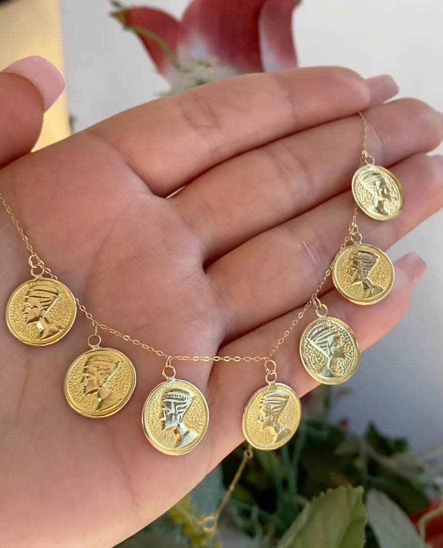 Collier en or 18K Néfertiti